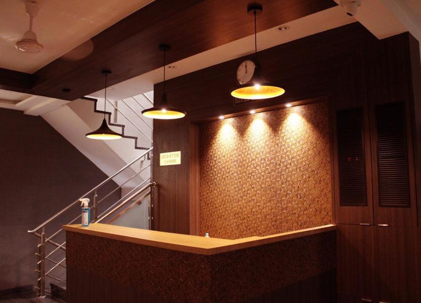 Hotel Saineel Мумбаи Экстерьер фото