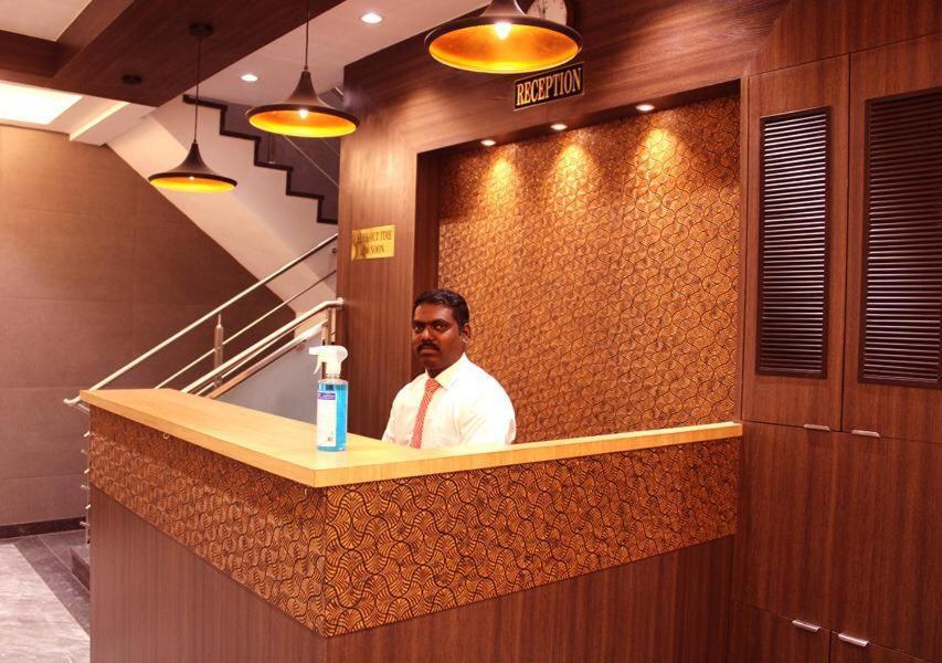 Hotel Saineel Мумбаи Экстерьер фото