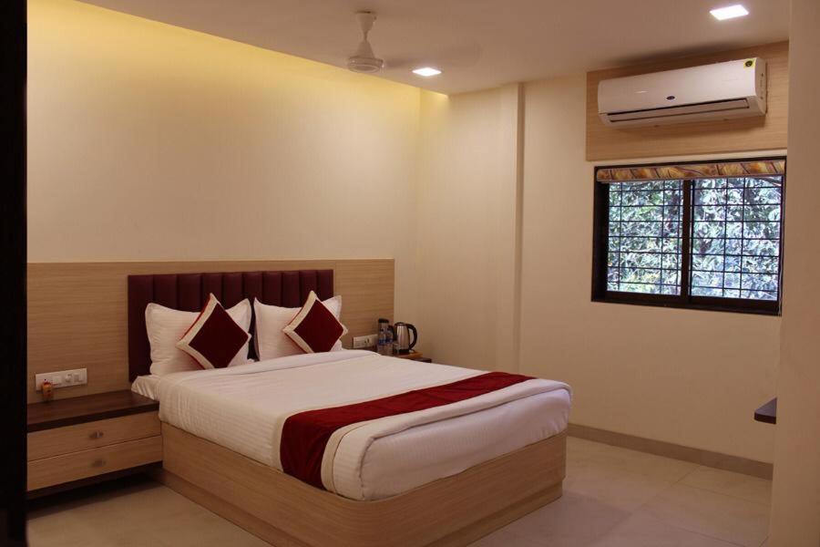 Hotel Saineel Мумбаи Экстерьер фото
